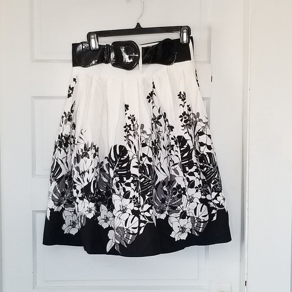 A line floral skirt